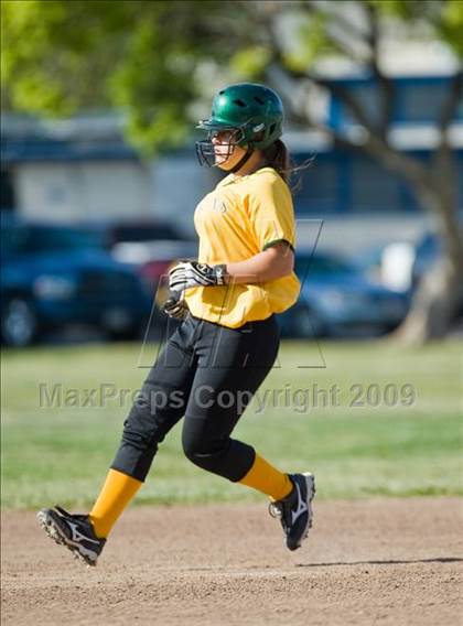 Thumbnail 3 in Davis @ Downey photogallery.