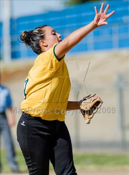 Thumbnail 2 in Davis @ Downey photogallery.