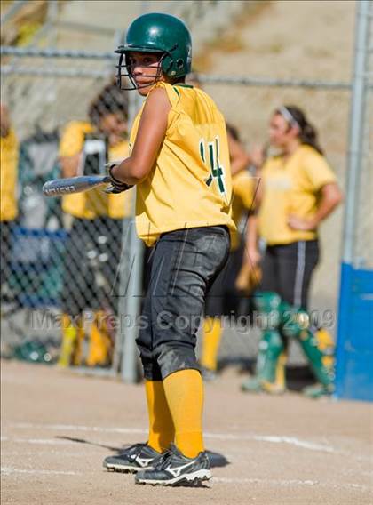 Thumbnail 1 in Davis @ Downey photogallery.