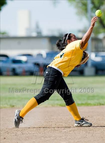 Thumbnail 1 in Davis @ Downey photogallery.