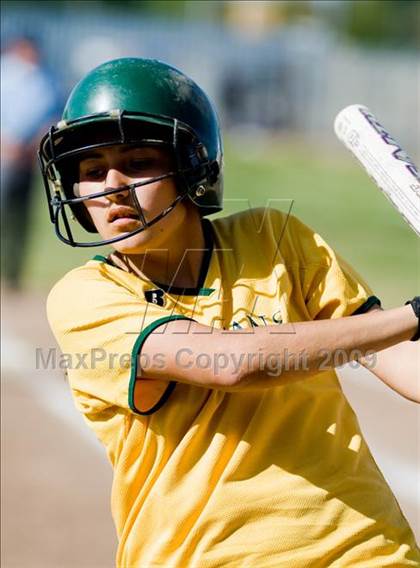 Thumbnail 1 in Davis @ Downey photogallery.