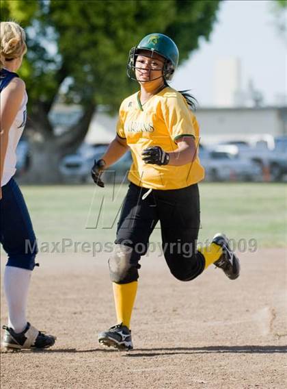 Thumbnail 1 in Davis @ Downey photogallery.