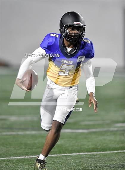 Thumbnail 2 in Orange County North vs. South All-Star Classic photogallery.