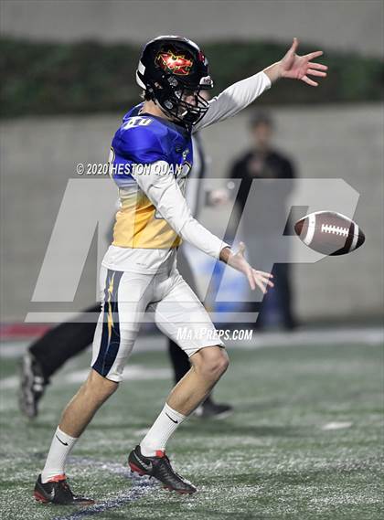 Thumbnail 3 in Orange County North vs. South All-Star Classic photogallery.