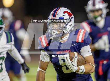Thumbnail 3 in El Diamante @ Tulare Western photogallery.