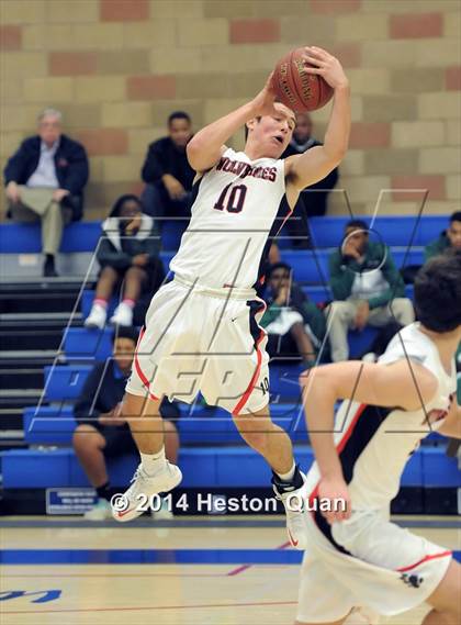 Thumbnail 3 in Harvard-Westlake vs. North Hollywood (Jim Nakabara Classic) photogallery.