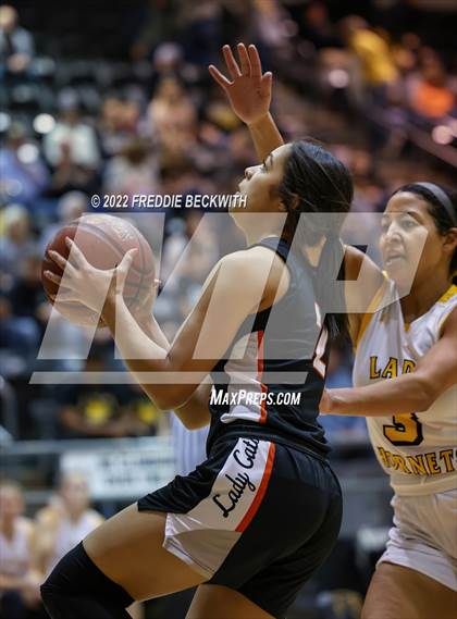 Thumbnail 1 in Tom Bean vs. Era (UIL 2A D2  Bi-District) photogallery.