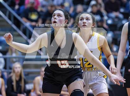 Thumbnail 1 in Tom Bean vs. Era (UIL 2A D2  Bi-District) photogallery.