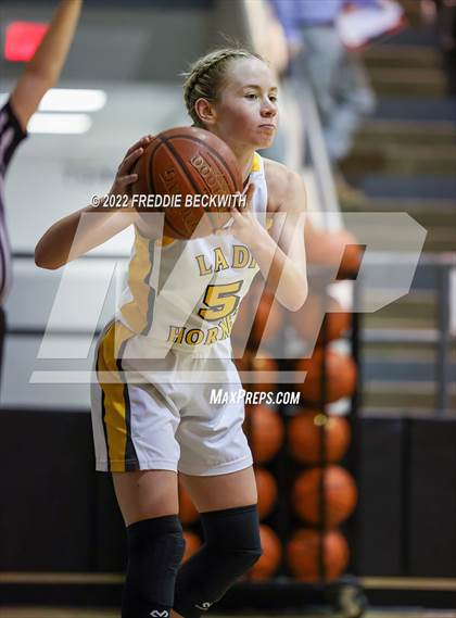 Thumbnail 1 in Tom Bean vs. Era (UIL 2A D2  Bi-District) photogallery.