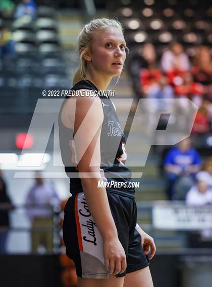 Thumbnail 1 in Tom Bean vs. Era (UIL 2A D2  Bi-District) photogallery.