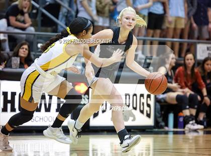 Thumbnail 1 in Tom Bean vs. Era (UIL 2A D2  Bi-District) photogallery.