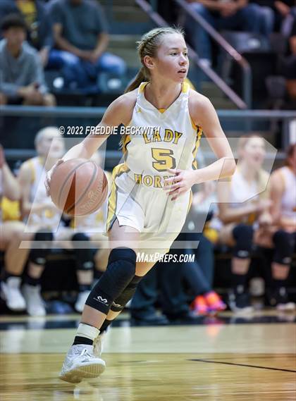 Thumbnail 2 in Tom Bean vs. Era (UIL 2A D2  Bi-District) photogallery.
