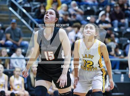 Thumbnail 3 in Tom Bean vs. Era (UIL 2A D2  Bi-District) photogallery.