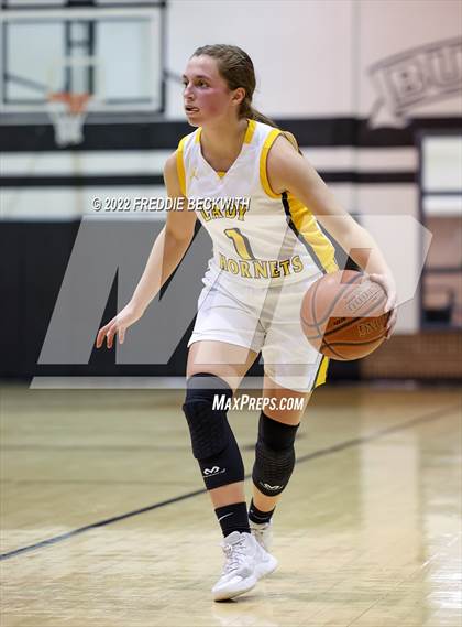 Thumbnail 2 in Tom Bean vs. Era (UIL 2A D2  Bi-District) photogallery.