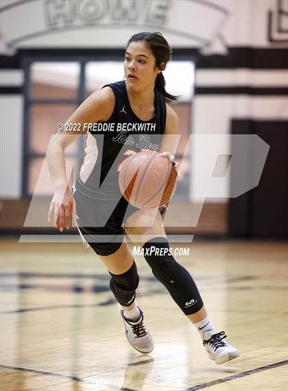 Thumbnail 1 in Tom Bean vs. Era (UIL 2A D2  Bi-District) photogallery.