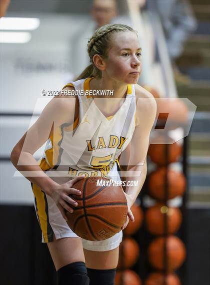 Thumbnail 2 in Tom Bean vs. Era (UIL 2A D2  Bi-District) photogallery.