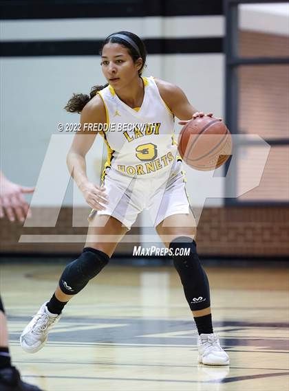 Thumbnail 3 in Tom Bean vs. Era (UIL 2A D2  Bi-District) photogallery.