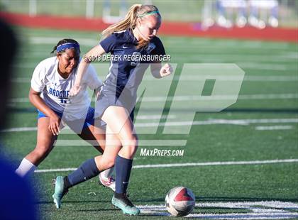Thumbnail 2 in Broomfield vs. Columbine (CHSAA 5A Quarterfinal) photogallery.
