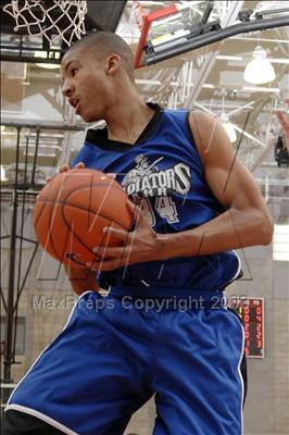 Thumbnail 1 in Corona del Mar vs. Gahr (Nike Extravaganza) photogallery.