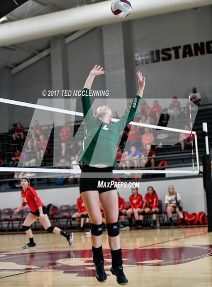 Thumbnail 2 in Episcopal vs Rose Bud photogallery.