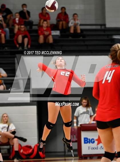 Thumbnail 1 in Episcopal vs Rose Bud photogallery.