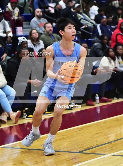 Thumbnail 1 in Mae Jemison vs. James Clemens photogallery.