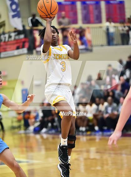 Thumbnail 1 in Mae Jemison vs. James Clemens photogallery.
