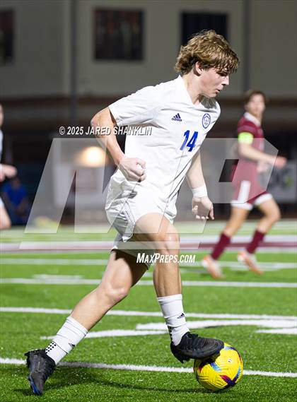 Thumbnail 3 in Vandebilt Catholic vs. E.D. White(LHSAA DIVISION III Regional Playoff) photogallery.