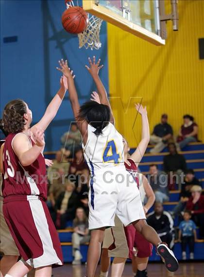 Thumbnail 2 in Fremont Christian vs. Emery photogallery.