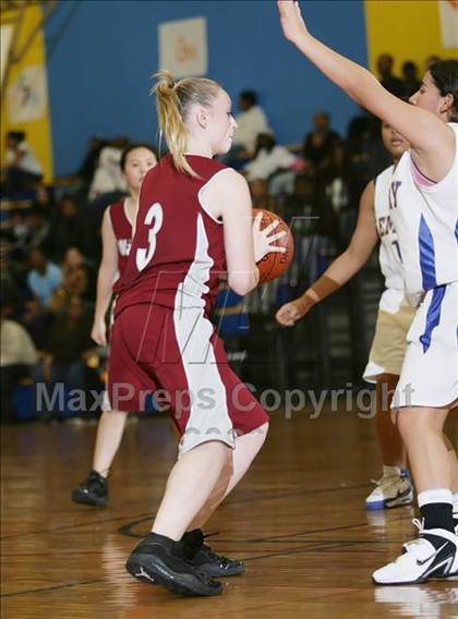 Thumbnail 3 in Fremont Christian vs. Emery photogallery.