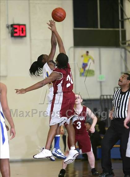 Thumbnail 1 in Fremont Christian vs. Emery photogallery.