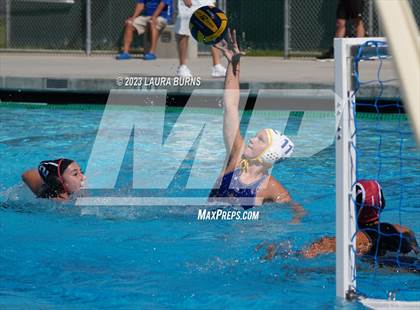 Thumbnail 3 in Sacred Heart Prep vs Clovis (Arroyo Grande Fall Classic) photogallery.