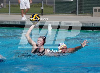 Thumbnail 2 in Sacred Heart Prep vs Clovis (Arroyo Grande Fall Classic) photogallery.
