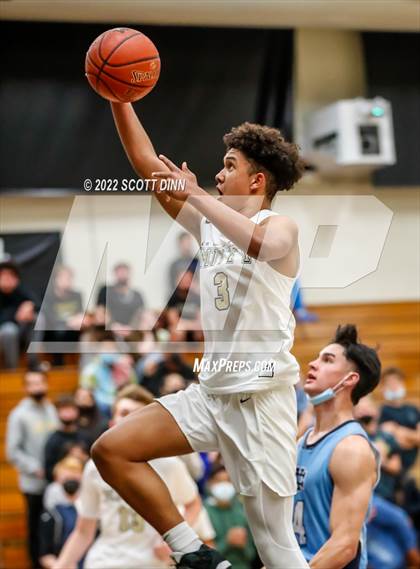 Thumbnail 2 in Valley Christian vs Archbishop Mitty (Open Division Championships) photogallery.