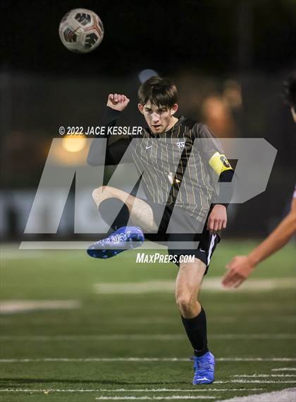 Thumbnail 3 in Chaminade @ Crespi photogallery.