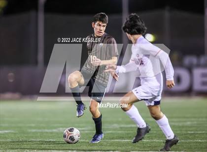 Thumbnail 2 in Chaminade @ Crespi photogallery.