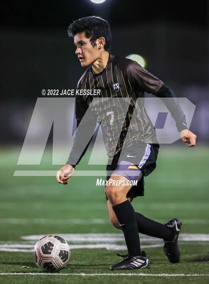Thumbnail 3 in Chaminade @ Crespi photogallery.