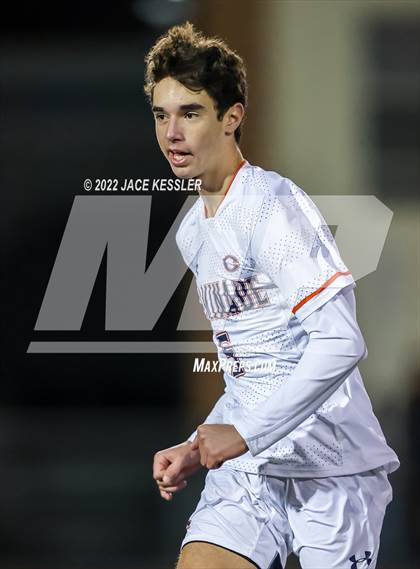 Thumbnail 3 in Chaminade @ Crespi photogallery.