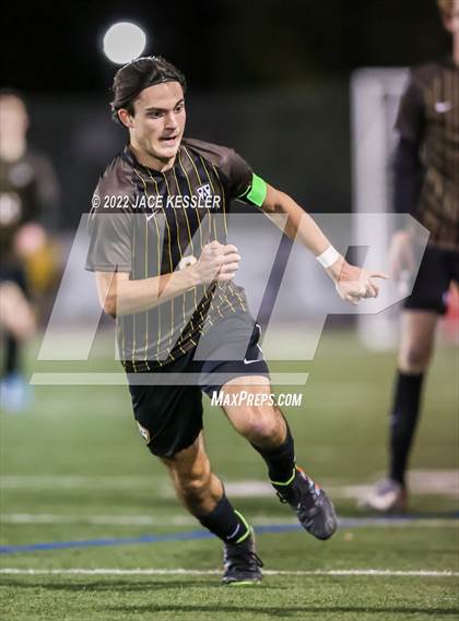 Thumbnail 1 in Chaminade @ Crespi photogallery.