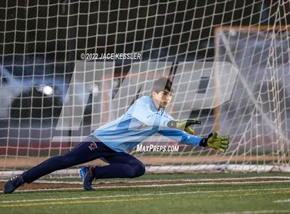 Thumbnail 2 in Chaminade @ Crespi photogallery.