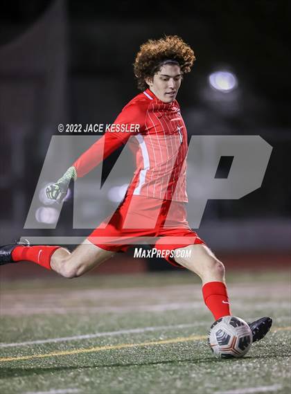 Thumbnail 2 in Chaminade @ Crespi photogallery.
