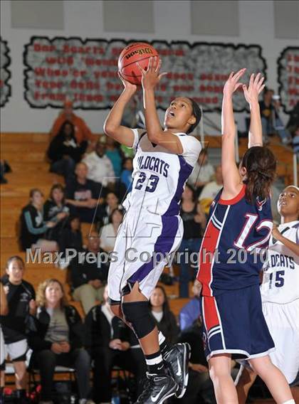 Thumbnail 2 in Pleasant Grove vs. Franklin (CIF SJS D1 Playoffs) photogallery.