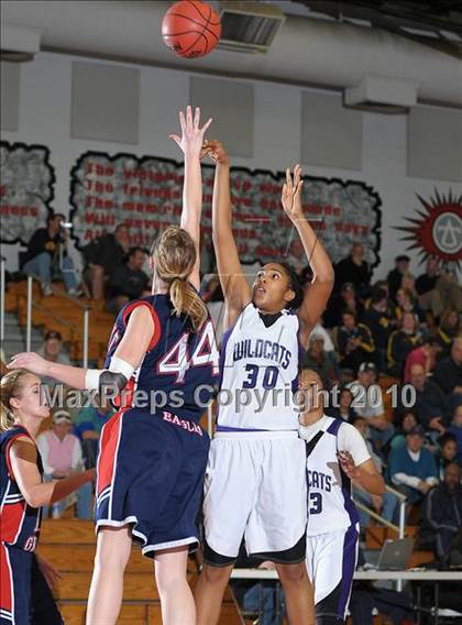 Thumbnail 3 in Pleasant Grove vs. Franklin (CIF SJS D1 Playoffs) photogallery.