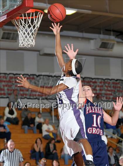 Thumbnail 3 in Pleasant Grove vs. Franklin (CIF SJS D1 Playoffs) photogallery.