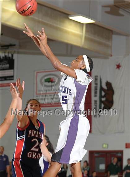 Thumbnail 2 in Pleasant Grove vs. Franklin (CIF SJS D1 Playoffs) photogallery.