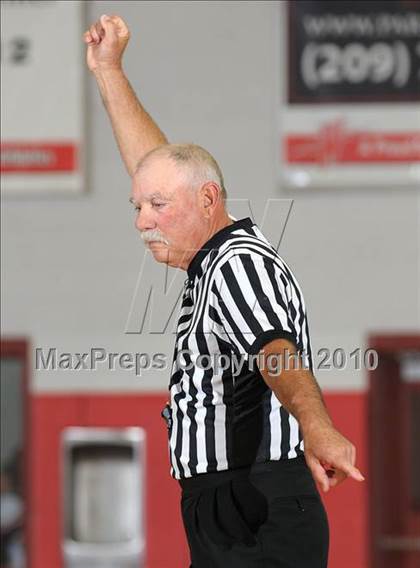 Thumbnail 3 in Pleasant Grove vs. Franklin (CIF SJS D1 Playoffs) photogallery.