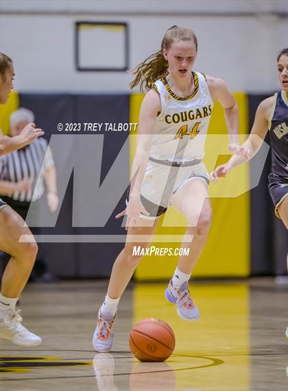 Thumbnail 1 in Rush-Henrietta @ Honeoye Falls-Lima photogallery.