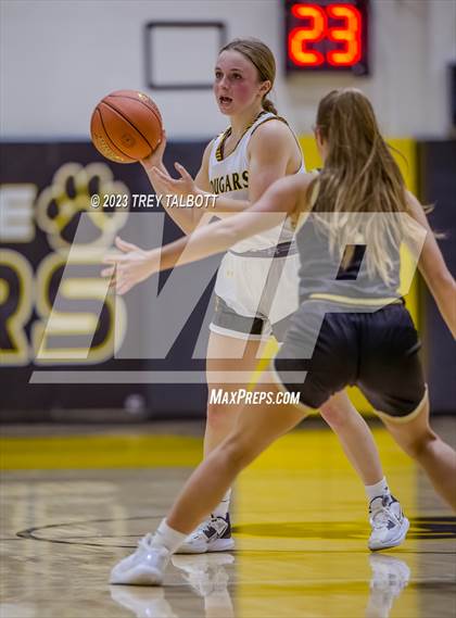 Thumbnail 1 in Rush-Henrietta @ Honeoye Falls-Lima photogallery.