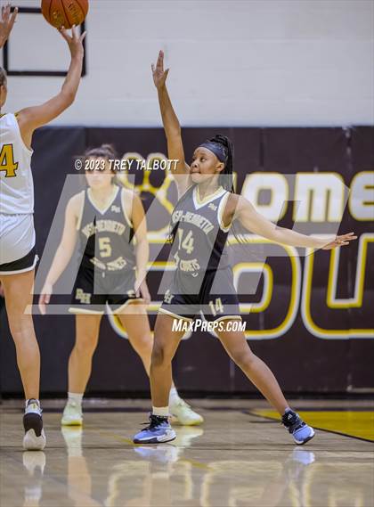 Thumbnail 2 in Rush-Henrietta @ Honeoye Falls-Lima photogallery.