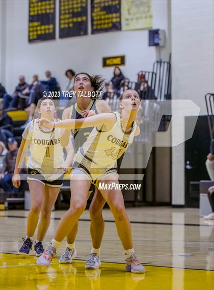 Thumbnail 2 in Rush-Henrietta @ Honeoye Falls-Lima photogallery.